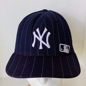 yankees striped hat