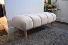 Customizable Cream Velvet Bubble Bench – Modern Upholstered Seating for Any Room