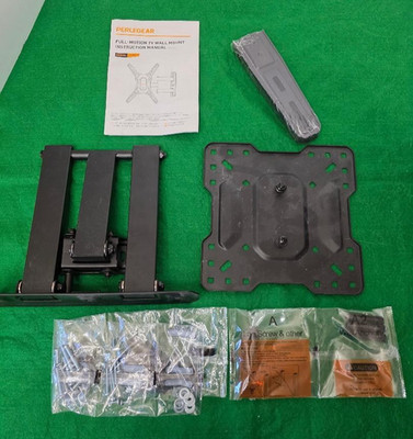 Perlegear Full-Motion TV Wall Mount for Most 26 60 inch TVs (PGMF3) OPEN BOX NEW