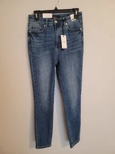 NWT Judy Blue Relaxed Fit Jeans Women’s 7/28 Sophie Skinny Stretch Denim Md Wash