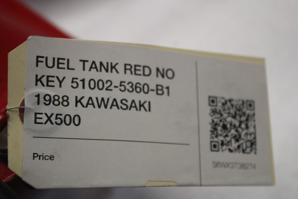 TANQUE DE COMBUSTIBLE ROJO SIN LLAVE 51002-5360-B1 1988 KAWASAKI EX500 Foto 2 de 4