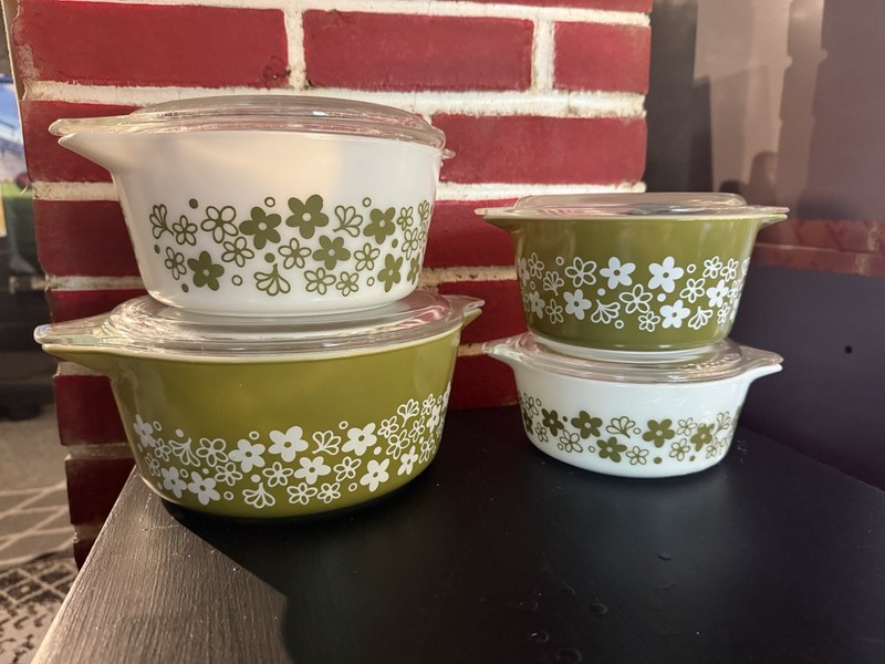 Pyrex Spring Blossom Casserole Dishes Set Of 4 With Lids Vintage