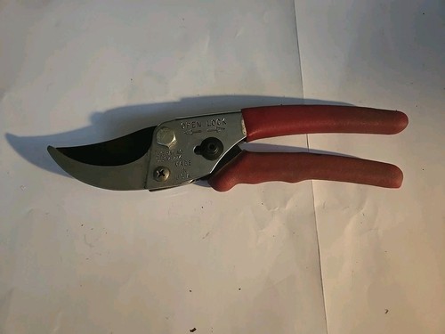 Pruning Hand Shears Made USA -U S Patent-9" Long-Red Rubber Grips-Looks New-LQQK