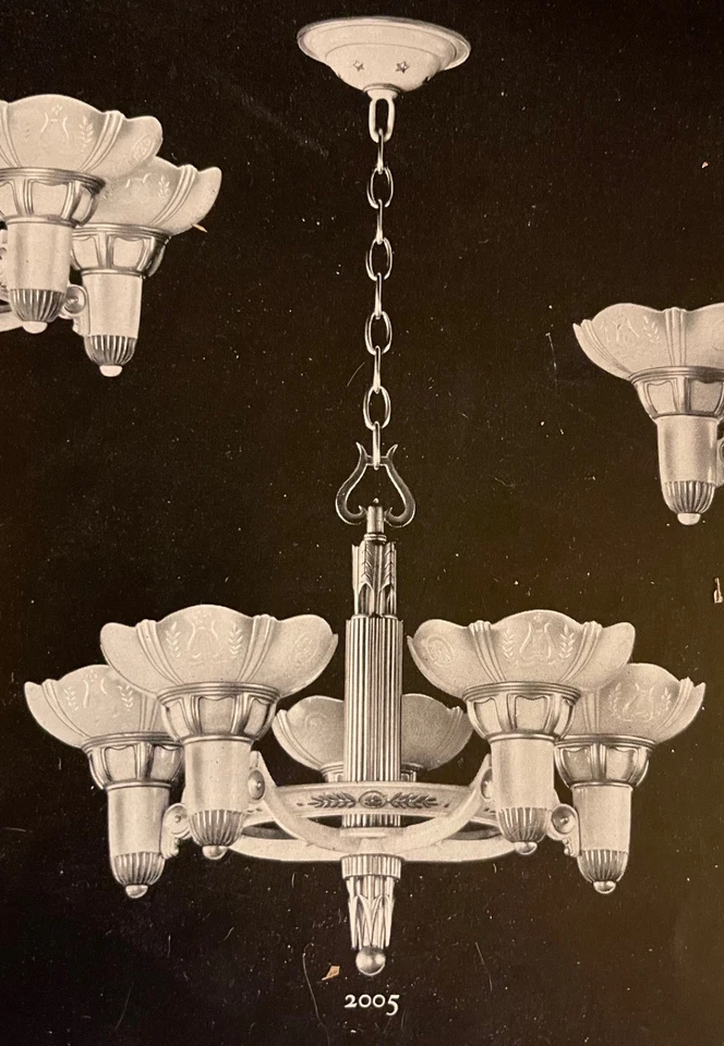 Vintage Lighting 1930s ‘President’ chandelier by Lightolier. Incredible! - Image 2 of 4