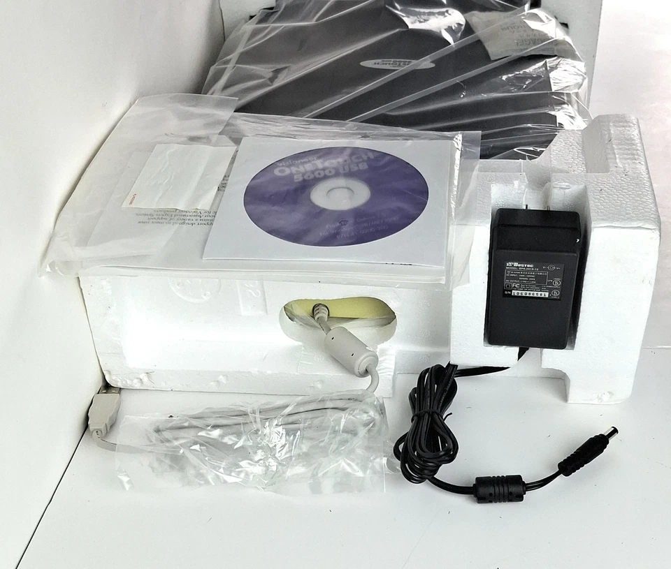 Visioneer OneTouch 5600 USB Flatbed Scanner 600 x 1200 DPI 42-bit Color New - Image 4 of 4