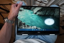 2019 DELL Inspiron 7586 2-in-1 Aluminum i7-8565U 8th Gen 16GB 500GB Laptop