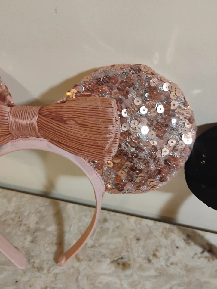 DISNEY Minnie Mouse Set Of 2 Headbands Sequins Bling Fancy Collectibles - Image 4 of 4