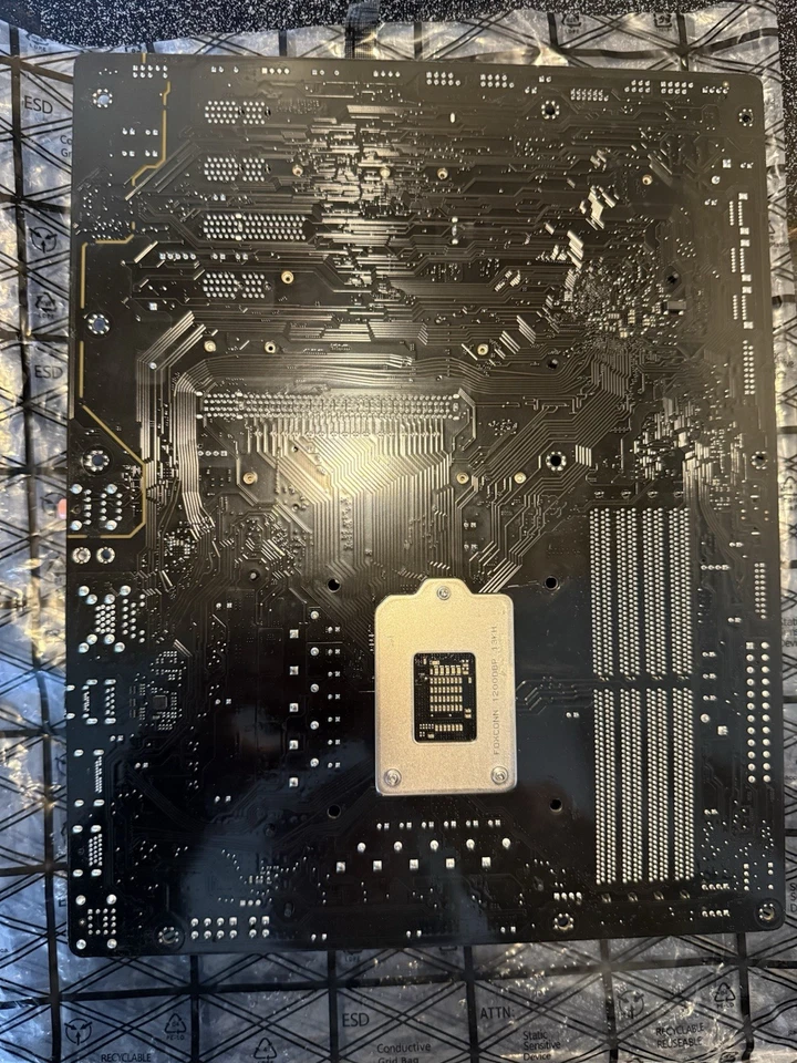 华硕 H570 幻影游戏 4 英特尔主板 LGA 1200(无 I/O 防护板) — 第 3/3 张图片