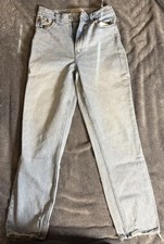 Abercrombie  Fitch Curve Love Women  s 90s Straight High Rise Jeans 28