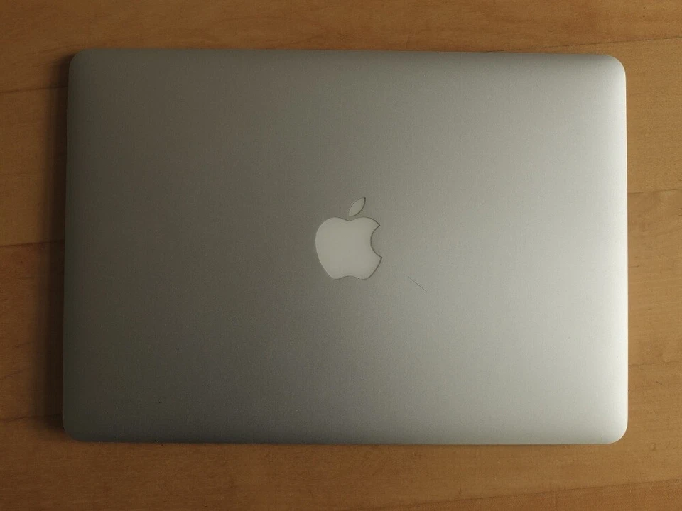 MacBook Air (13", early 2017) 1,8GHz Dual-Core i5, 8GB, 120GB SSD, Sequoia 15.7 - Bild 3 von 4