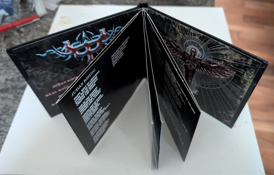 JUDAS PRIEST  angel of retribution  CD & DVD  2005  Digibook  - Bild 3 von 3