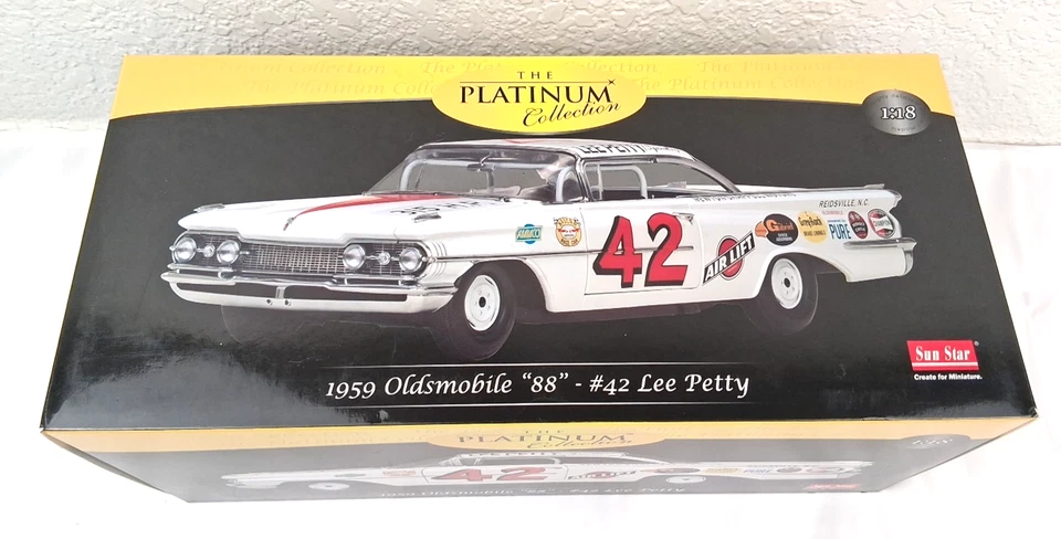 Sellado NUEVO SUNSTAR The Platinum Collection 1959 Oldsmobile “88” #42 Lee Petty Foto 2 de 4
