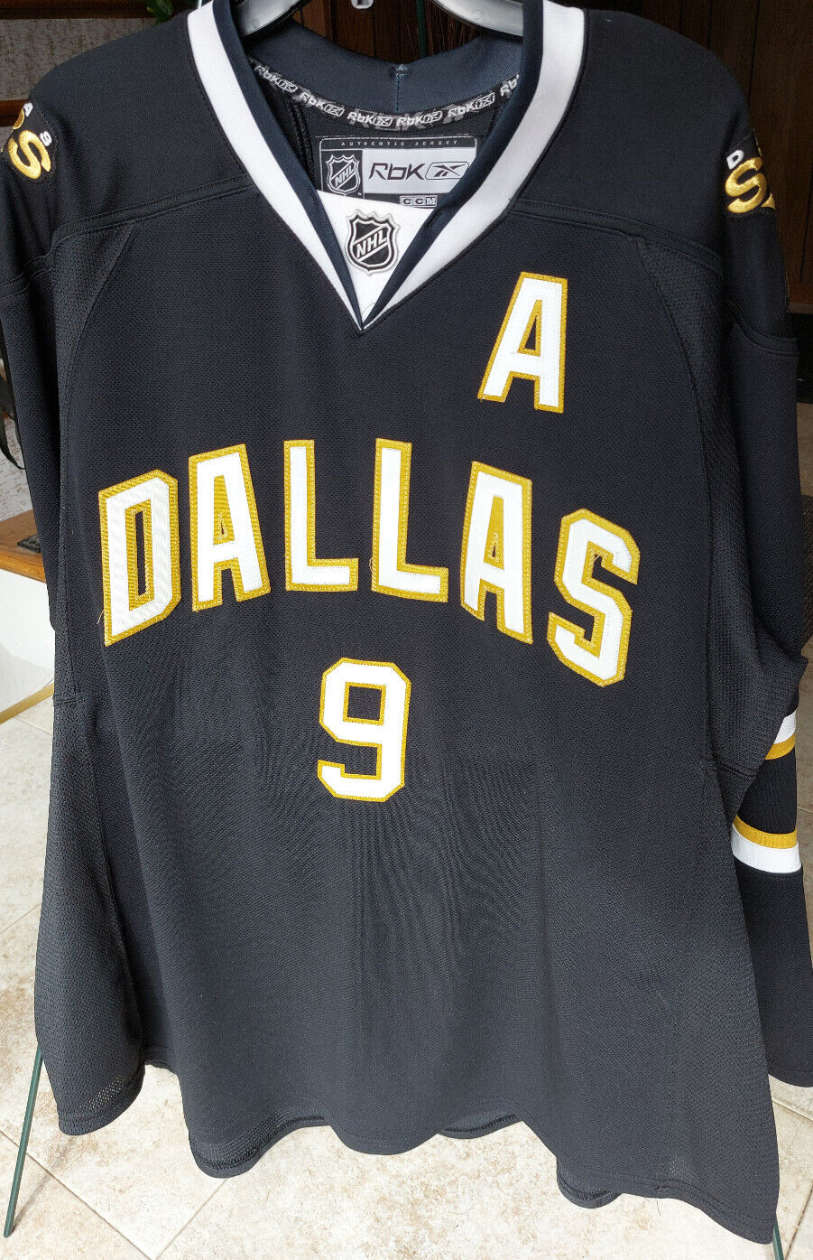 Picture 4 of 24