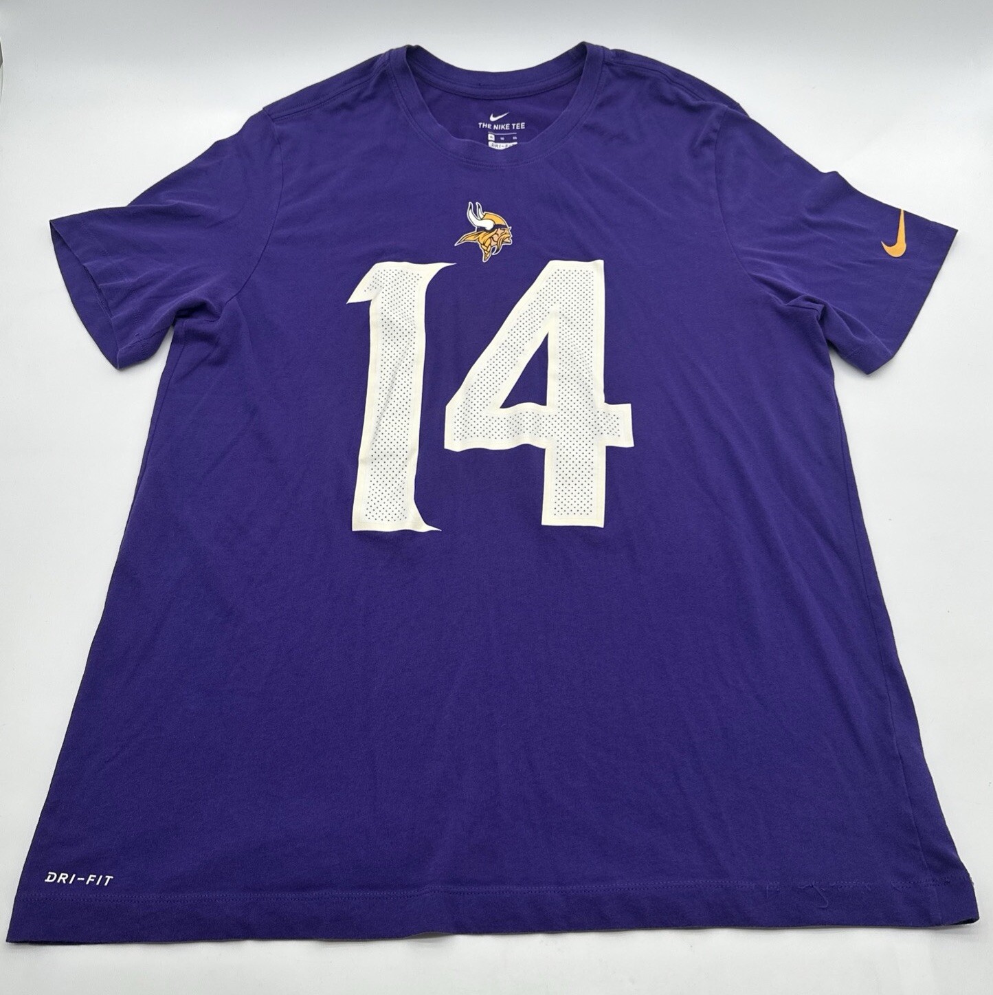 The Nike Tee Dri-Fit DIGGS 14 T-Shirt Men XL Purple Graphic Print Logo…#21391
