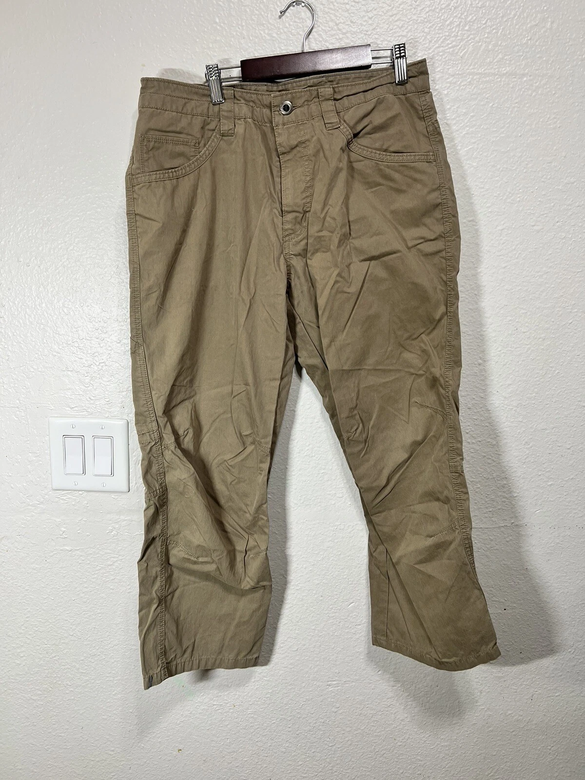 Patagonia Outdoor Hiking Pants Khaki Men’s Size 32 Cropped