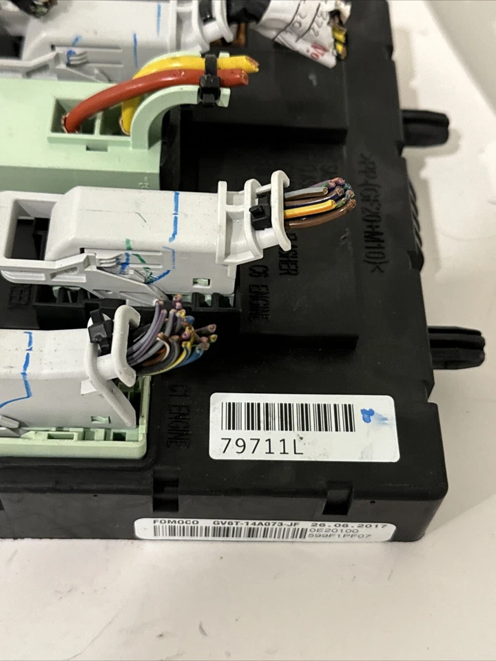 2018 FORD FOCUS BODY CONTROL MODULE BCM INTERIOR FUSE BOX OEM GV6T-14A073-JF - Imagem 3 de 4