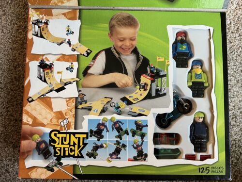 Mega Bloks Xtreme Sports SkateZone Ramp Vintage 2000 #9161 125 Pieces SEALED - Picture 2 of 7