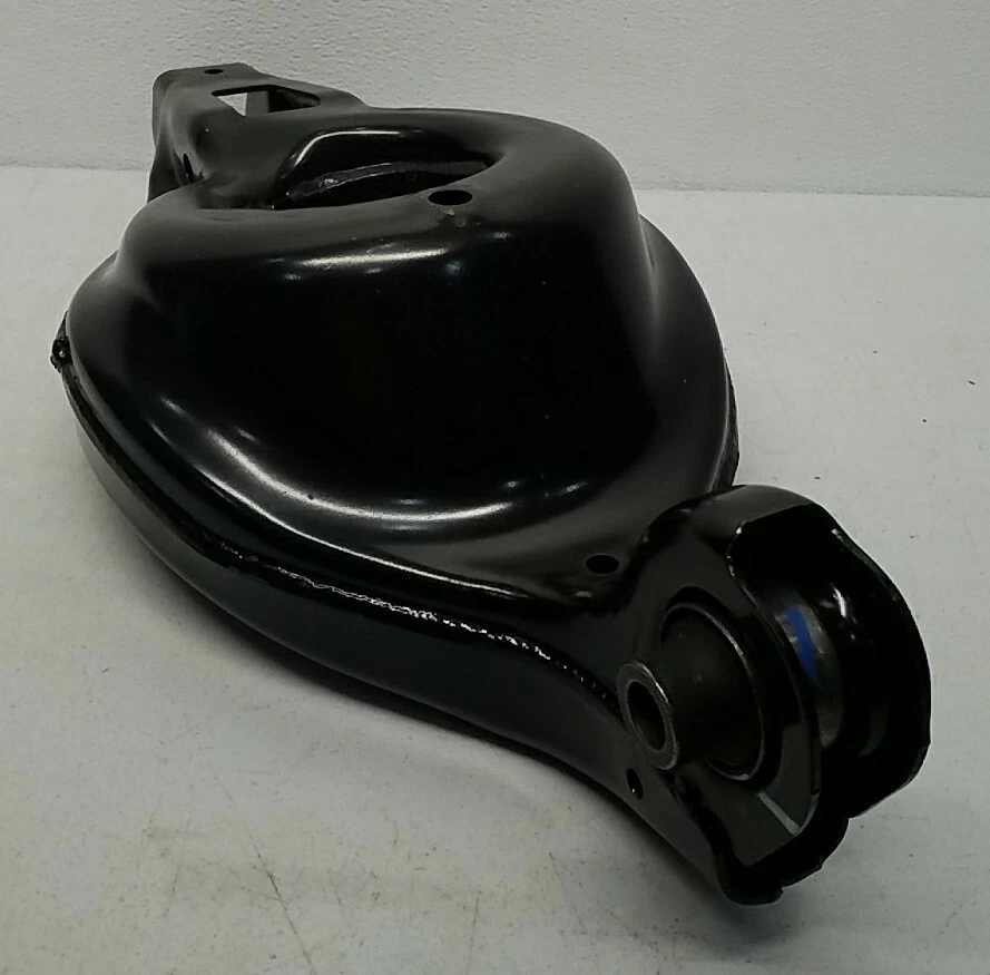 Brazo de control de suspensión trasera original Honda 52350-STX-A01 - inferior derecho trasero Foto 3 de 4