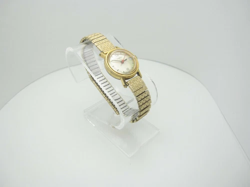 Vintage Timex Hand Wind Analog Dial Casual Watch (B875) Broken/Spares/Parts