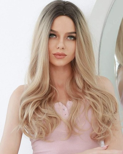 Perruque Longue Ondulée Blonde Dorée – Synthétique, Frange, Bonnet Moyen + BONNET OFFERT !