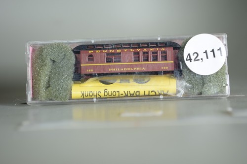 42111 Escala N MDC ROUNDHOUSE 34' OVERTON BUSINESS COACH PRR PENNSY PENSILVANIA | Zustand: New
