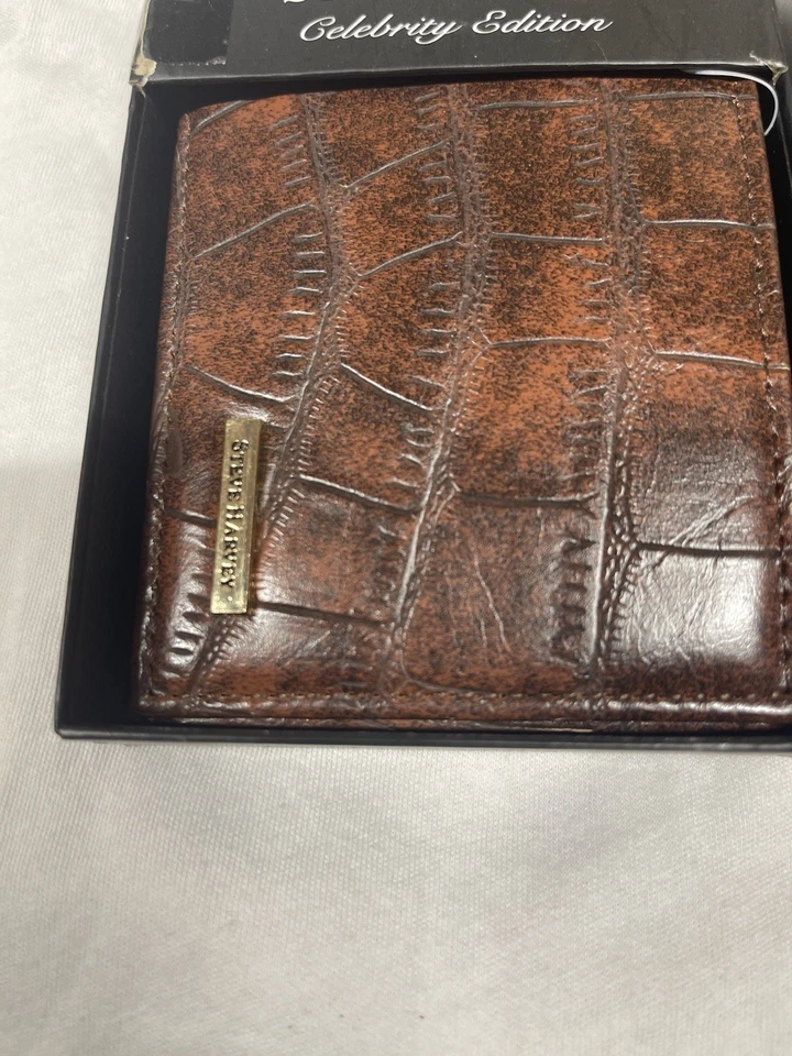Cartera Steve Harvey Edición Celebridad Cuero Marrón NUEVA En Caja Original Foto 2 de 3