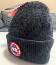 2026 CANADA GOOSE Couple's Knitted Hat for Winter Warmth and Versatile Matching