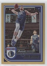 2022-23 Panini NBA Hoops Artist Proof Gold 5/10 Davis Bertans #125 3c6