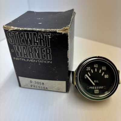 #ad Stewart Warner D 305 B 6 Volt Oil Pressure Gauge 0 80 PSI 2 1 8quot; Mount Hole $76.00