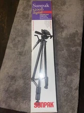 Sunpak 5200D Universal lightweight Tripod for Select Digital Camcorder / Camera.