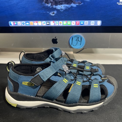 KEEN Sandals Youth Size 4Newport H2 Outdoor Sandals Hook Loop Closure 1009962 - Picture 2 of 8