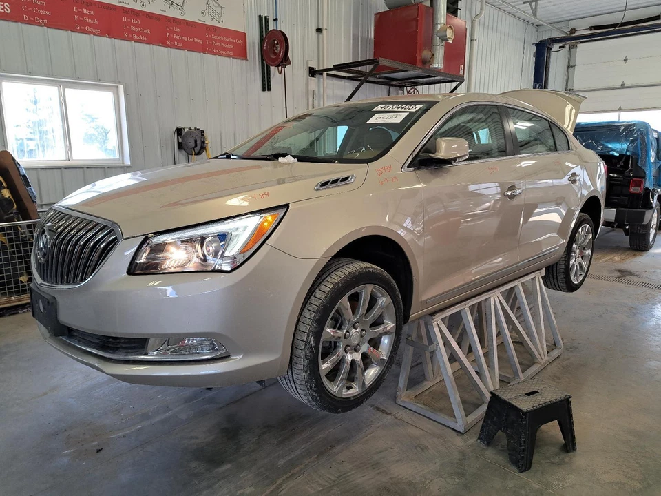 Módulo de control de motor usado (ECM) se adapta a: 2014 Buick Lacrosse Electronic Control Mo Foto 3 de 4