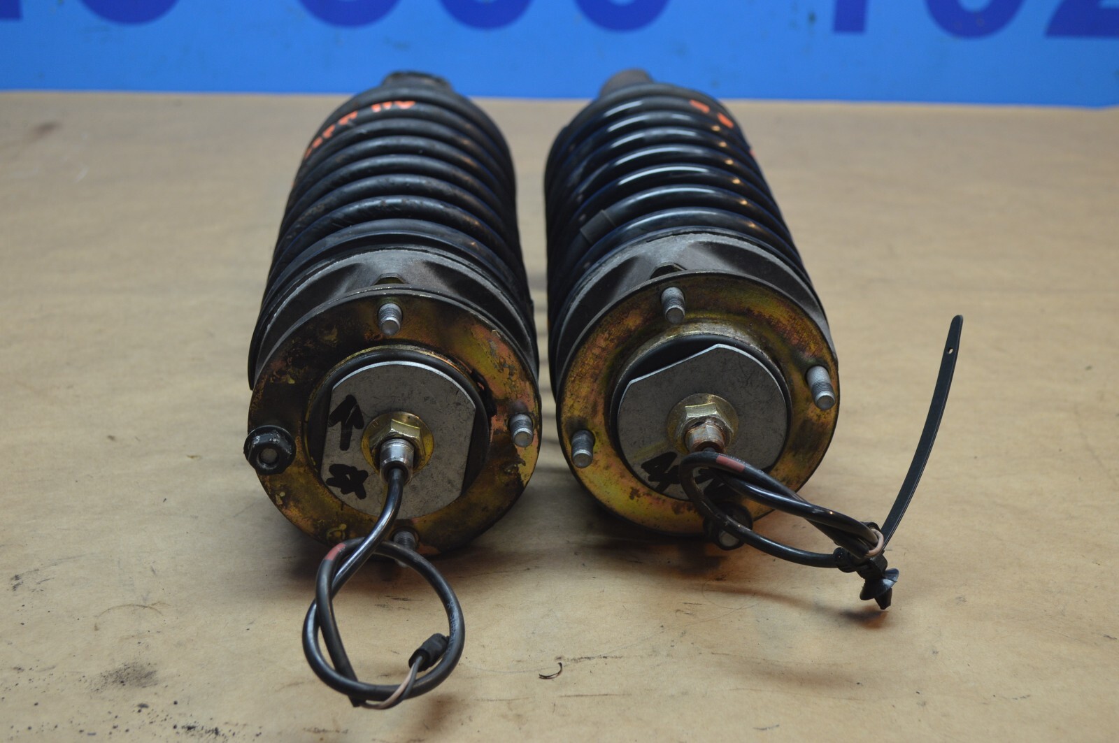 2004 M138 MASERATI M128 GT COUPE REAR LEFT & RIGHT SHOCK STRUT PAIR 197912