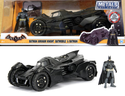 Batmobile & Figur Batman Arkham Knight Tumbler Figure 1:24 Jada Toys 98037