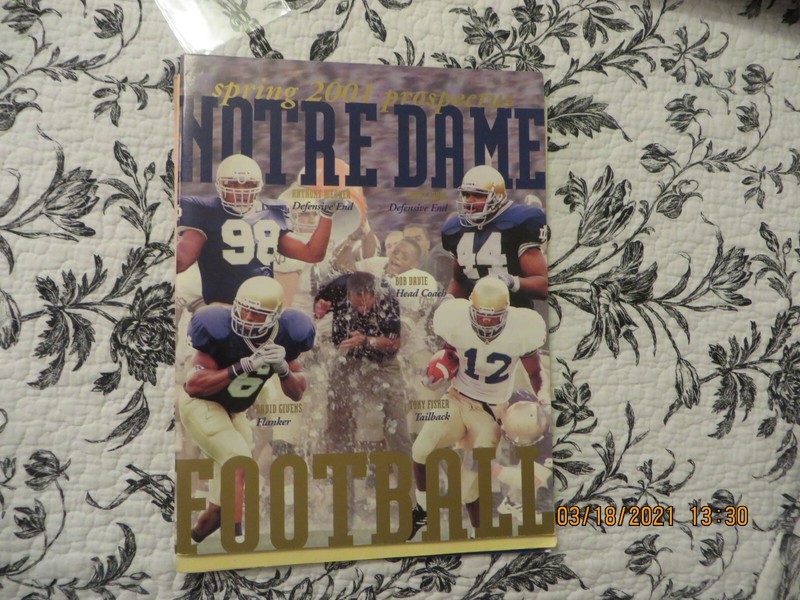 2001 NCAA Notre Dame football spring prospectus (BIG price drop)