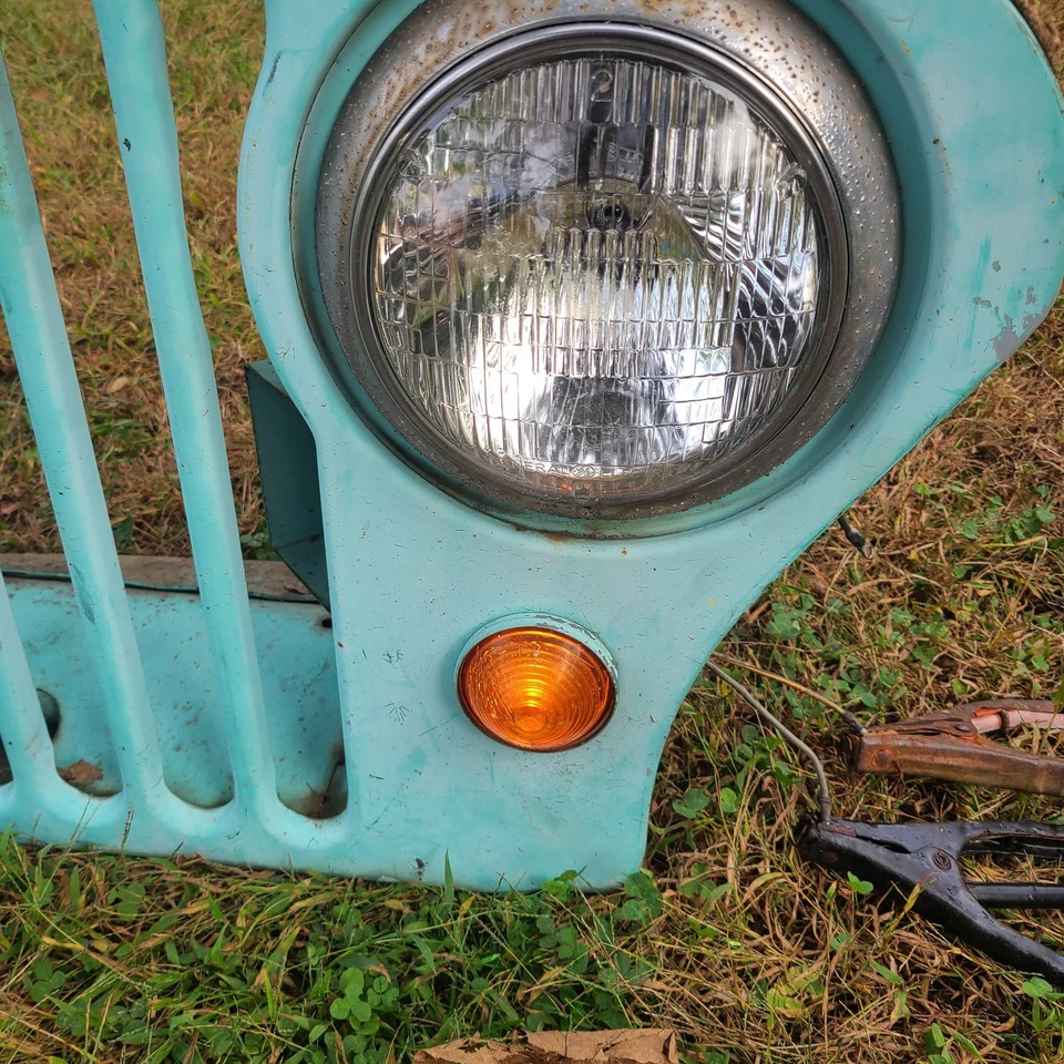 Rejilla Jeep Willys con faros funcionando vintage??? Foto 4 de 4