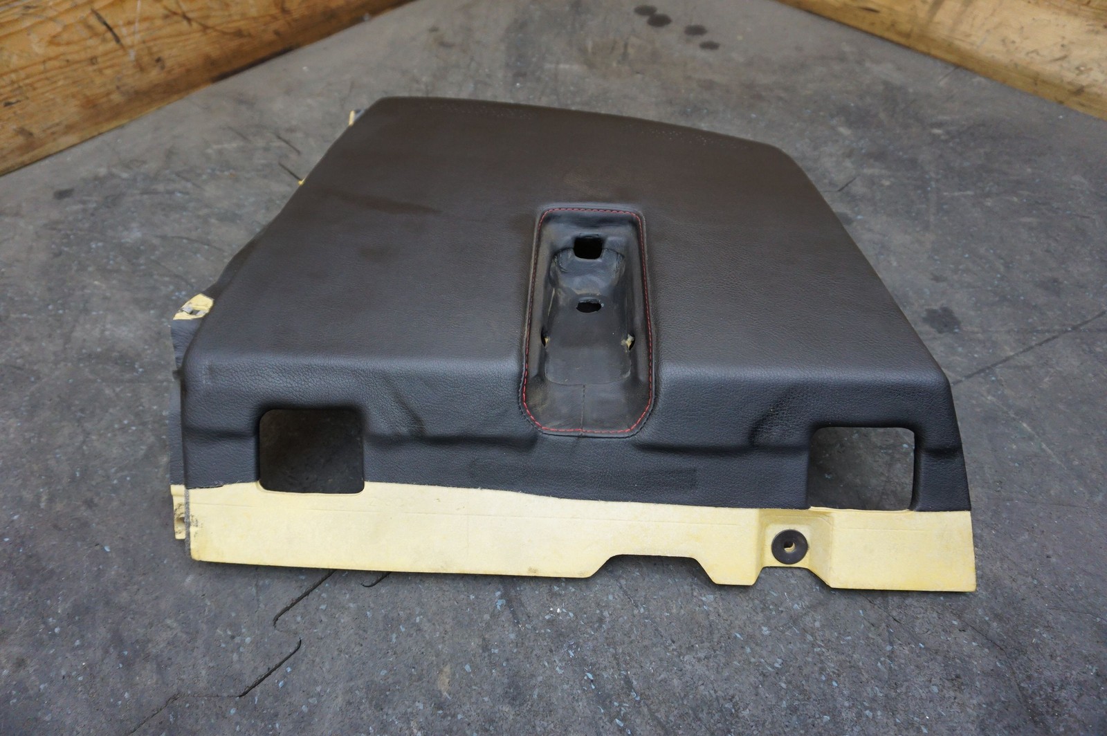 Left Rear Window Parcel Shelf Tray Trim Panel 66973800 Ferrari 612 Scaglietti