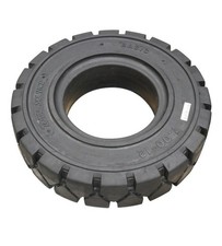 Forklift Tire Solid Pneumatic 7.00-12 Black Traction