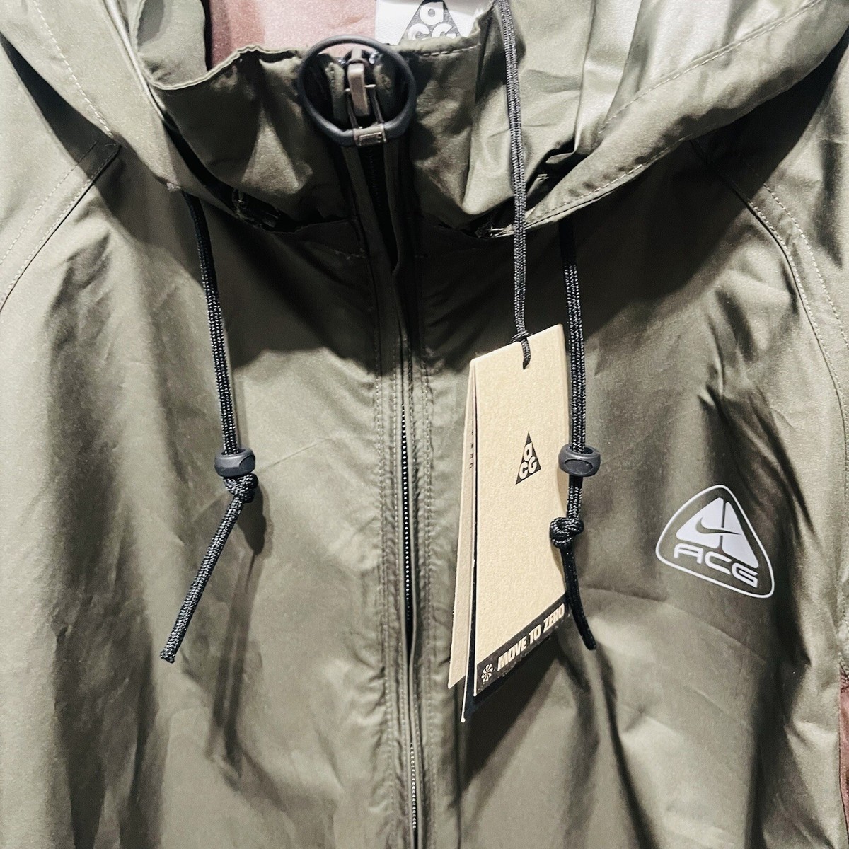 155) MEN'S SIZE M - NIKE ACG OREGON MICRO SHELL JACKET (DV9217 325