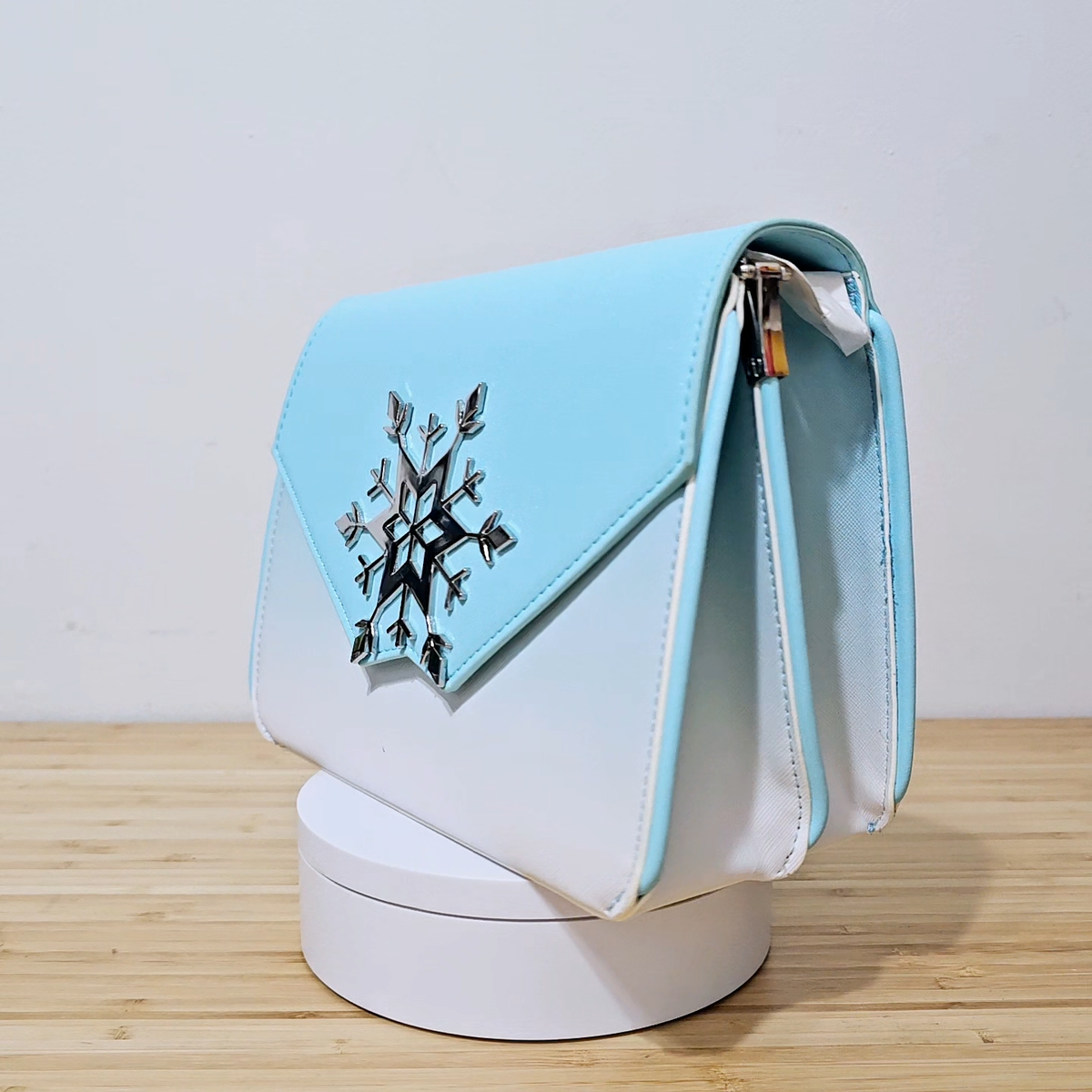 Loungefly Disney Elsa Snowflake Glitter Crossbody Bag New | eBay