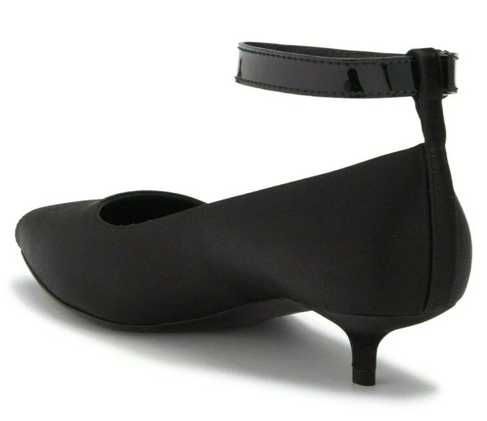 Zapatos de salón Burberry para mujer negros satinados punta abierta tacón de gatito negros talla 38, EE. UU. 8 Foto 2 de 4