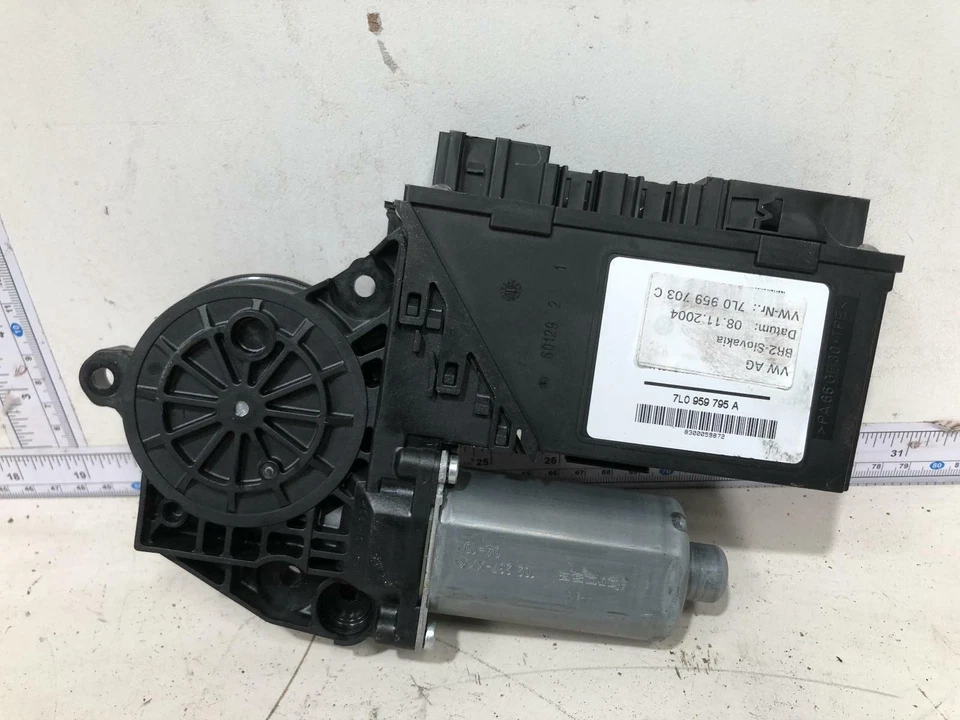 Volkswagen TOUAREG Left Rear Window Reg/Motor 7L 09/03-12/10 7L0959795A - Image 2 of 4