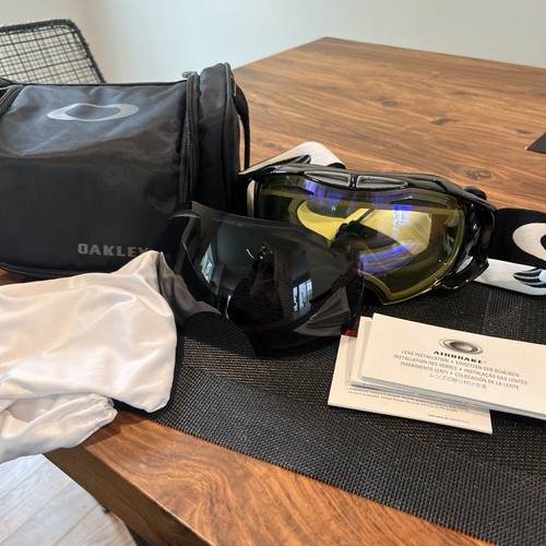 Oakley Airbrake Factory Pilot Blacked Out Snow Goggle