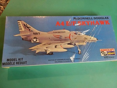 Hasegawa Minicraft A4 E/F Skyhawk 1/72 1048 Model Kit  Navy Sealed New