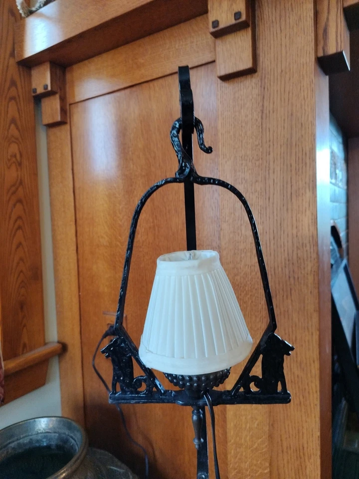 Antigua lámpara de pie artesanal de hierro vaquero lobo coyote Southwestern Lodge 56" Foto 2 de 4