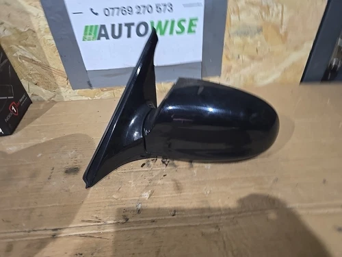 Hyundai Accent MK2 00-05 Left Side Electric Wing Mirror. Gloss Black Passenger 