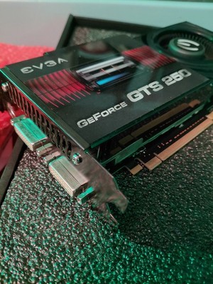 EVGA NVIDIA GeForce GTS 250 (01GP31156TR) 1GB GDDR3 SDRAM PCI Express x16  
