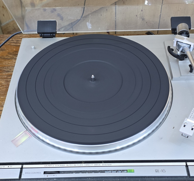 JVC QL-A5 Quartz Lock Direct Drive Vintage Turntable AC120V 9.5W