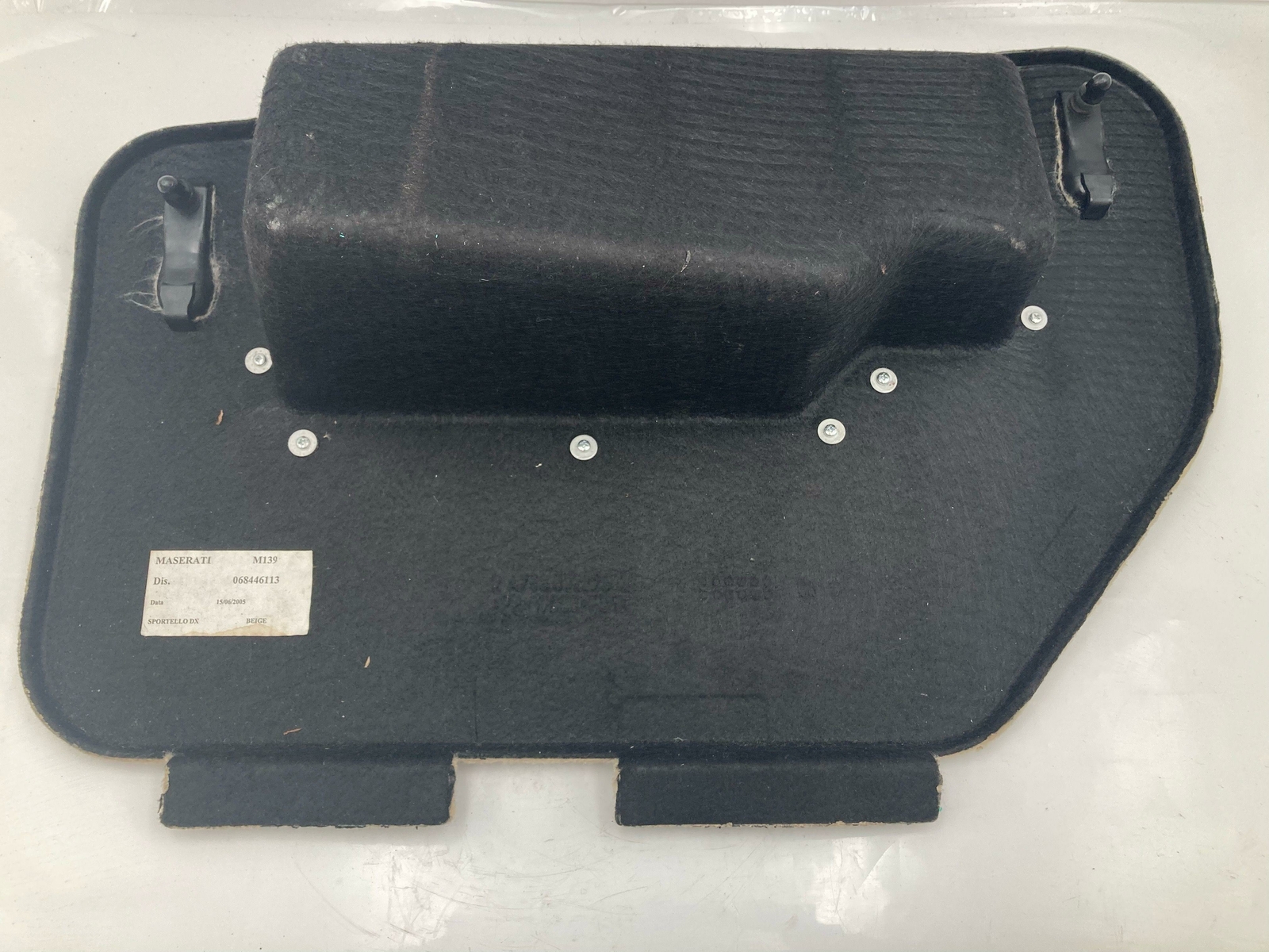 2006 MASERATI TRUNK BOOT ACCESS COVER BEIGE 068446113