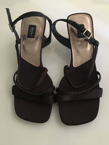 mossimo strappy sandals
